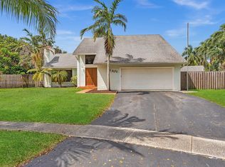 8713 SW 55th St, Fort Lauderdale, FL 33328