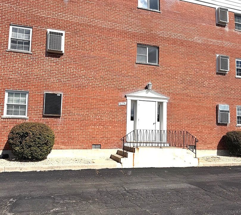 1st image of 6135 W 94th St APT A3