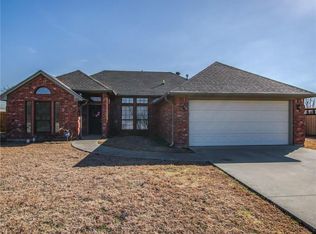 5105 Creek Crossing Dr, Greenville, TX 75402