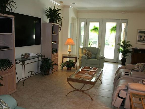 3rd image of 811 Victoria Hills Dr S