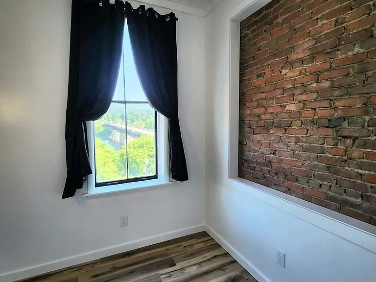 173 Front St #2F — Photo 15