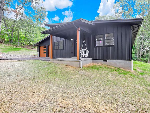 4th image of 1438 Ragged Ridge Rd