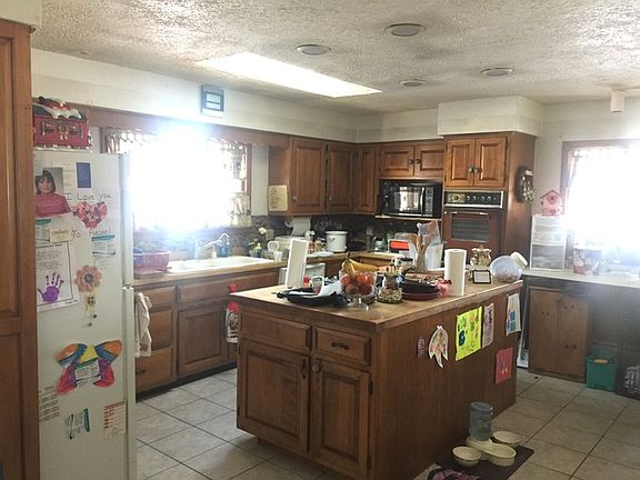 4th image of 80 N Mary St