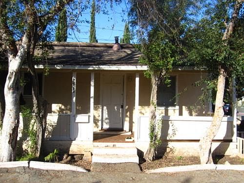 1st image of 4204 E Washington Ave #A