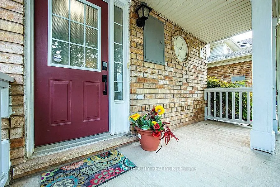 3 bed, $3,300 — Photo 4