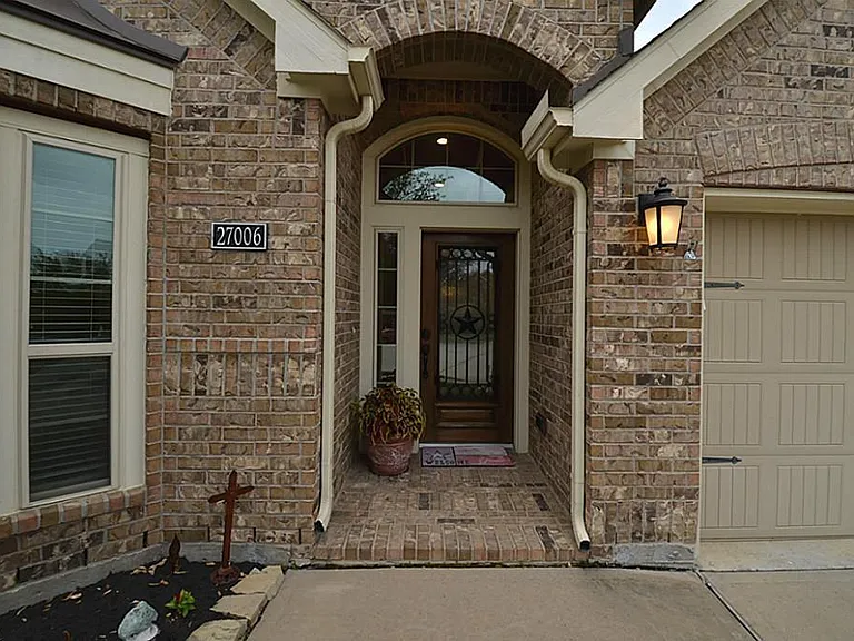 27006 Acadia Pine Ln — Photo 1