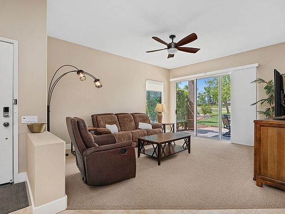 4th image of 20 Pebble Beach Dr