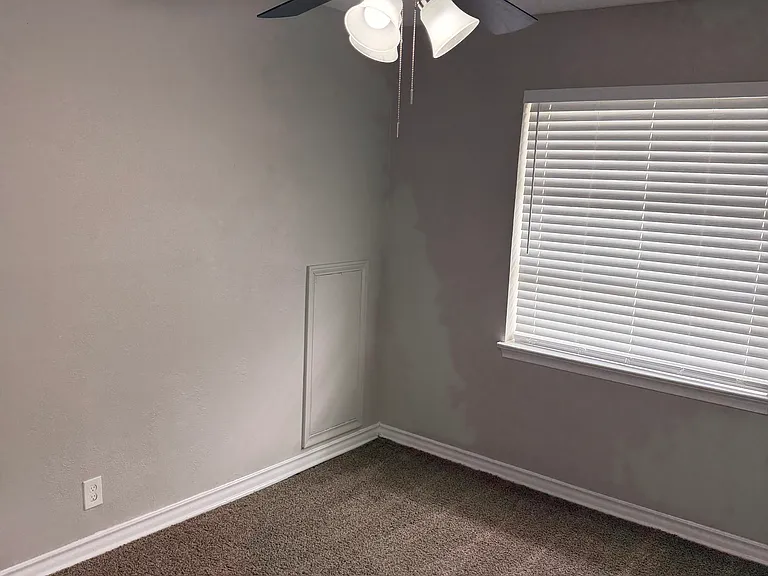 2514 Greenway St — Photo 11