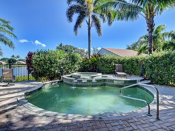 2nd image of 6889 Molakai Cir