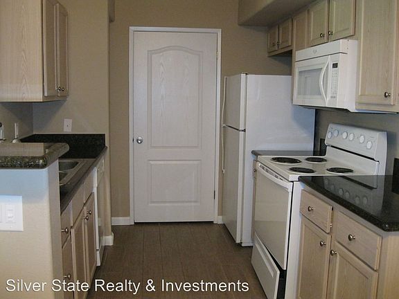 4th image of 2615 W Gary Ave Unit 1081