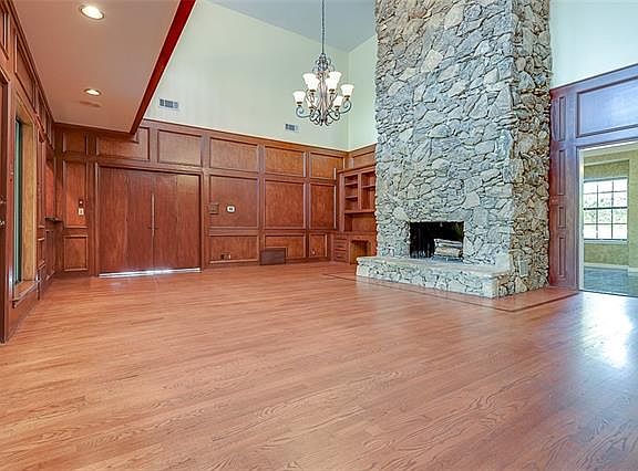 5th image of 1213 Cottonwood Valley Dr