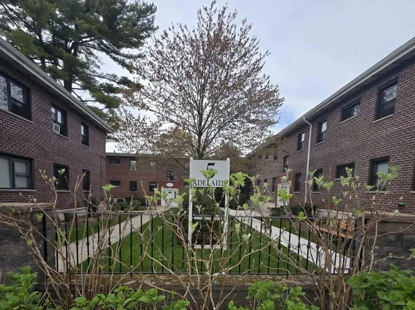 5 Adelaide Street #B2D1, Floral Park, NY 11001