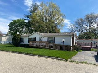 3479 Aquamarine Dr, Rockford, IL 61102