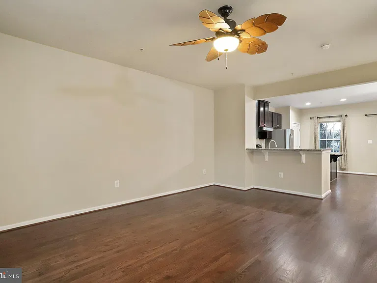8079 Locust Mill St — Photo 10
