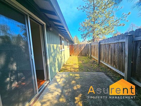2nd image of 318 Palm Ave #B