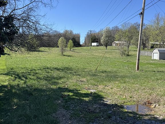 2nd image of 2850 Posey Hill Rd