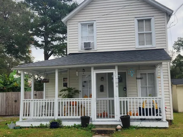 704 Grady Street, Elizabeth City, NC 27909