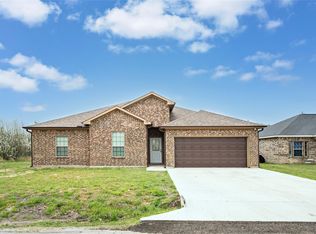 324 Windjammer Rd, Gun Barrel City, TX 75156