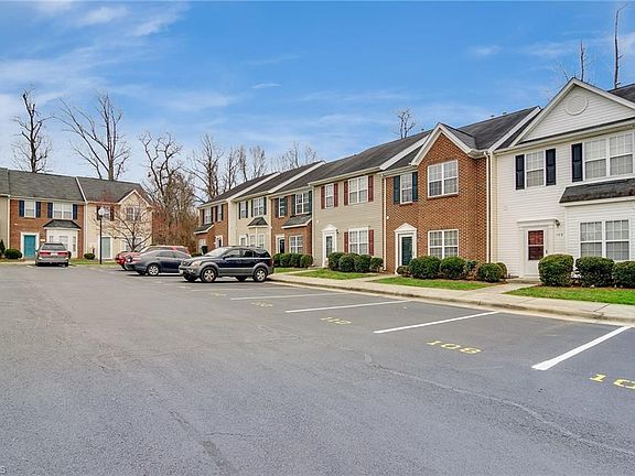 2nd image of 114 Queensberry Ct