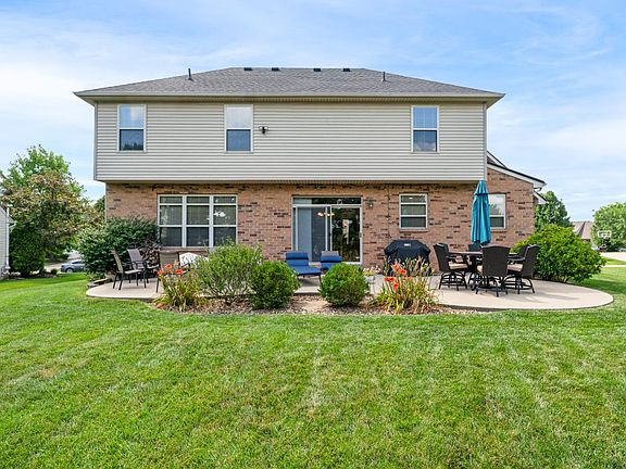 3rd image of 6228 Amberley Ct