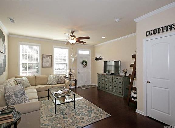 3rd image of 944 Gardners Way