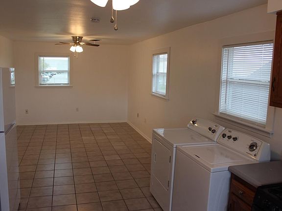Kitchen-Living Room