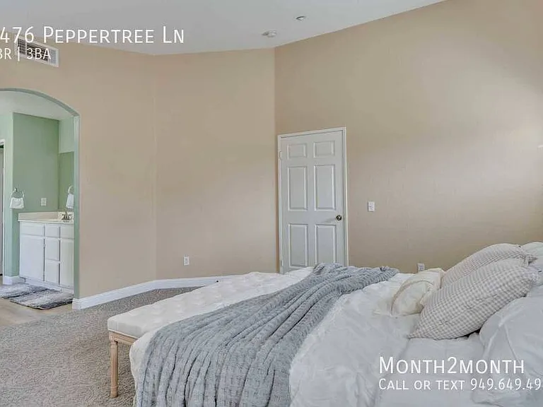 7476 Peppertree Ln — Photo 30