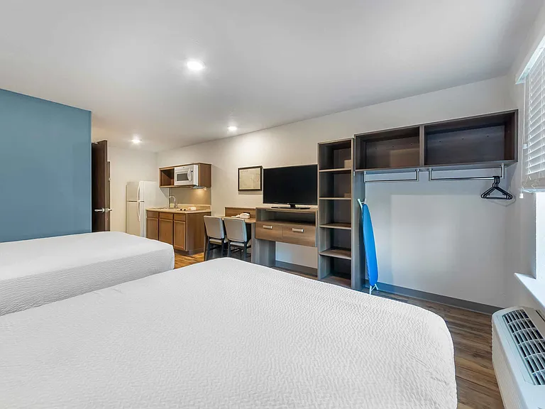 Studio Suite - 2 Queen Beds