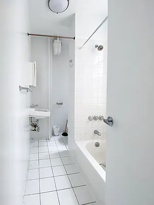 Rented by Kahen Properties | media 28