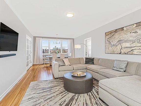 3rd image of 3050 Fairfield Ave APT 7G