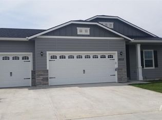 8255 Saddlehorn Dr, Boise, ID 83709