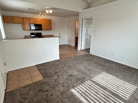 4th image of 2071 Magnolia Dr #101