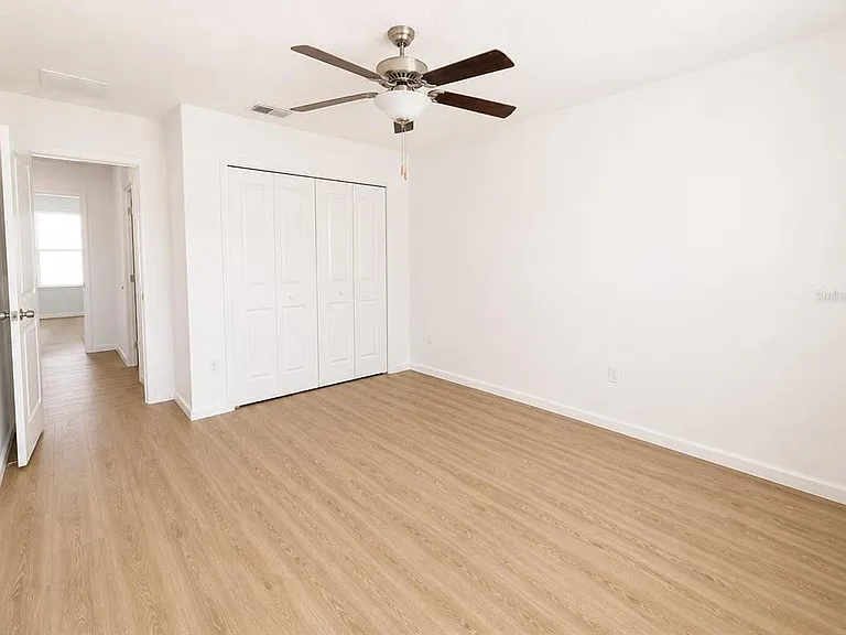 5462 Grays Harbor Ct — Photo 9