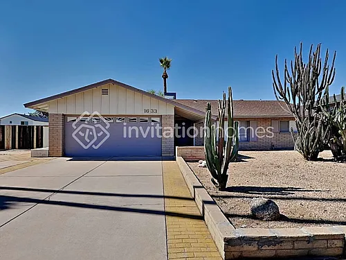 1633 E Fremont Dr Photo 1