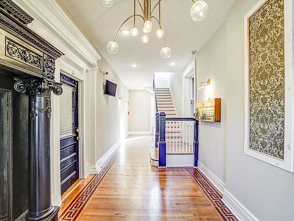 2nd image of 425 N Arthur Ashe Blvd APT 2