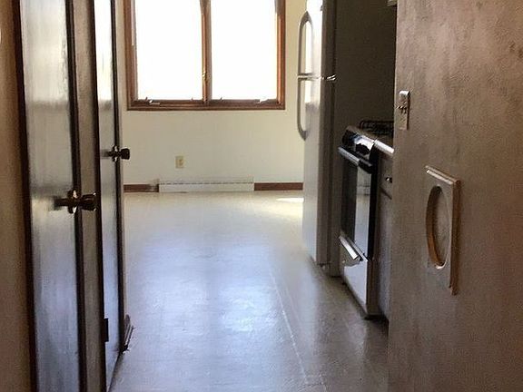 4th image of 4335 Crawford Dr