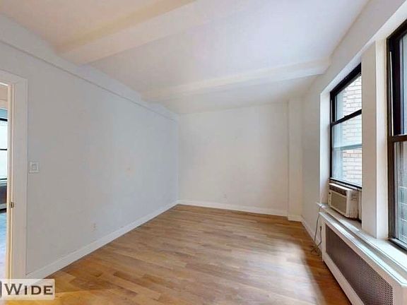 4th image of 118 E 93rd St #2L