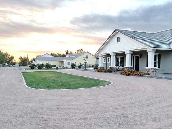 3rd image of 17728 E Creosote Ln