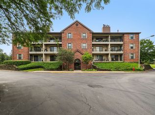 641 Hapsfield Ln APT 103, Buffalo Grove, IL 60089