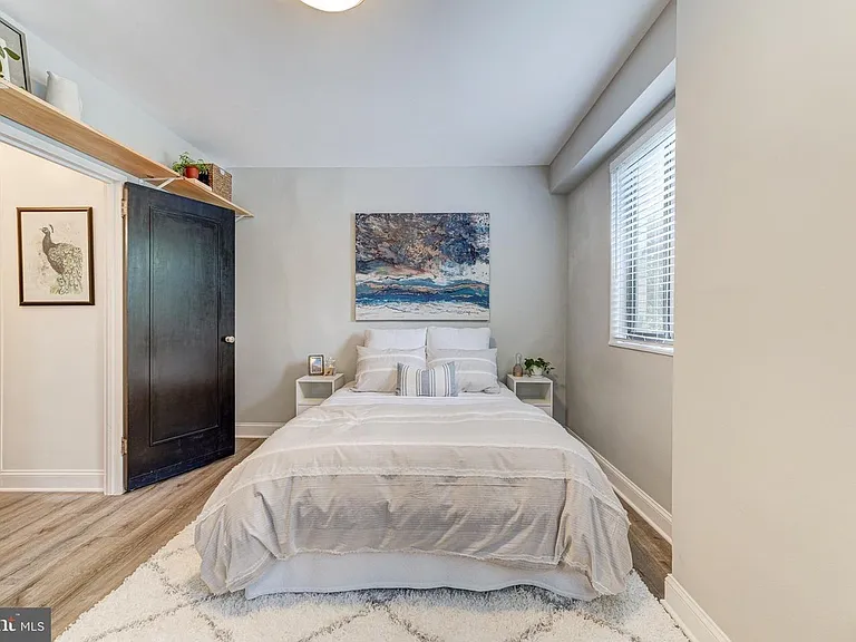 1 Scott Cir #1 — Photo 3