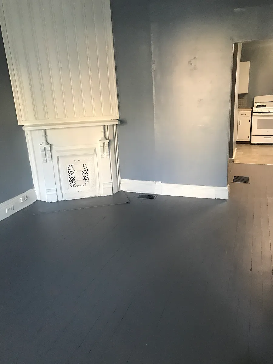 Building Photo - 1315 Winter Ave #1