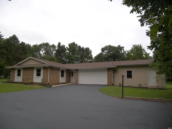 217 Ra Mar Dr, Warsaw, IN 46580