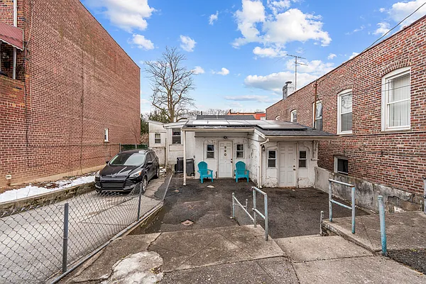 Sold by Keller Williams Realty Landmark II | media 3
