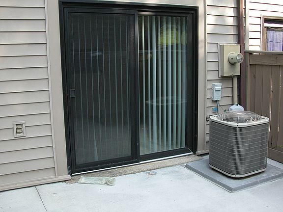 5th image of 9871 Brookridge Ct