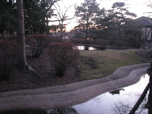 5th image of 1719 Lakecliffe Dr APT A
