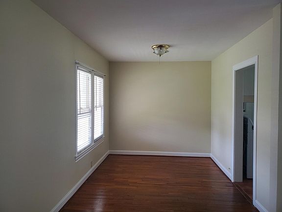 2nd image of 432 Palmero St