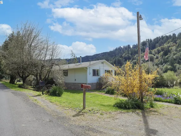 97832 S Coos River Ln, Coos Bay, OR 97420