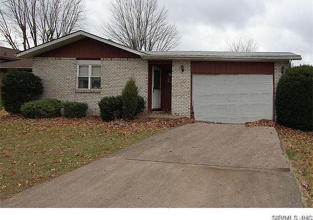 1st image of 221 Riverwoods Cv