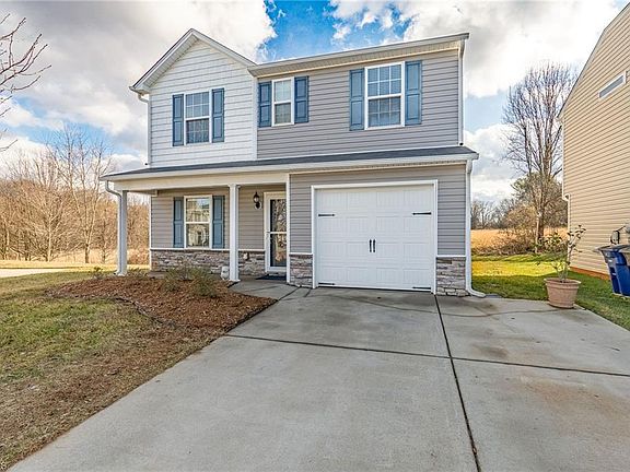 2nd image of 3890 Sanwood Ln