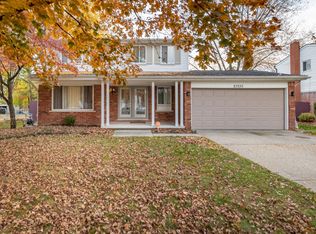 23535 Rockingham St, Southfield, MI 48033